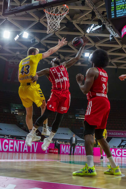 尤其是现役 尤其是现役